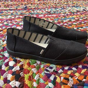 All Black Toms Alpargata Cupsole Rubber Sole 8 NWOT